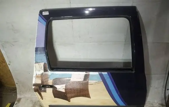 Dacia Logan I Rear door melynos