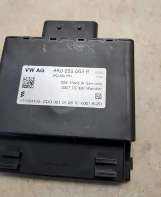 Audi A4 S4 B8 8K Voltage converter/converter module 8K0959663B 8K0959663 11004105