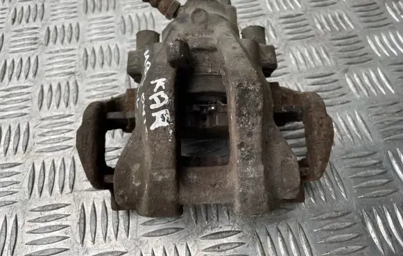 Mercedes-Benz E W211 Rear brake caliper