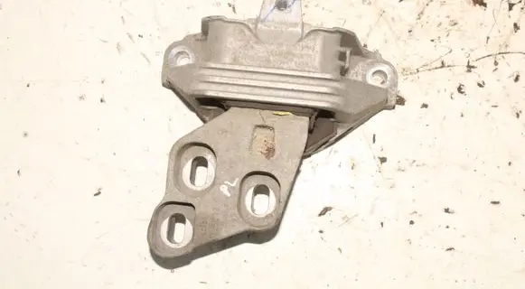 Mercedes-Benz B W246 W242 Engine mount bracket A2462400217