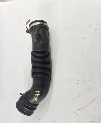 Skoda Superb B5 (3U) Air intake hose/pipe 06B129627Q