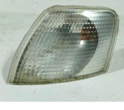 Volkswagen PASSAT B5 Front indicator light 3B0953049C
