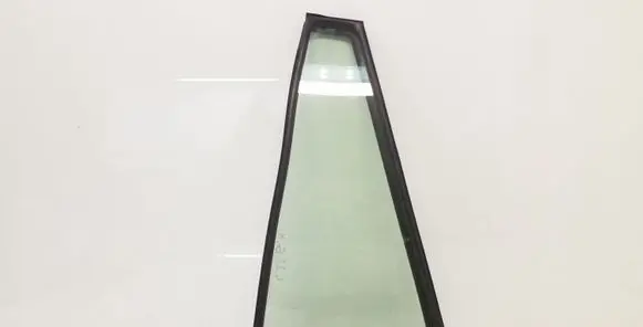 Toyota RAV 4 (XA30) Rear vent window glass 