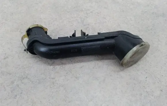 Volvo V50 Oil fill pipe 1400744780