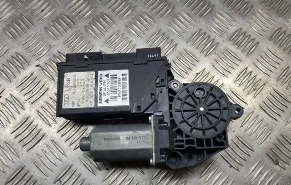 Audi A4 S4 B7 8E 8H Front door window regulator motor 8E1959802B