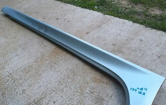 Jaguar XF X250 Foot area side trim 