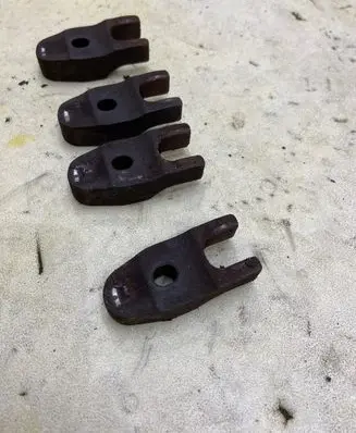 Volvo V40 Fuel Injector clamp holder GMAUTO4574097