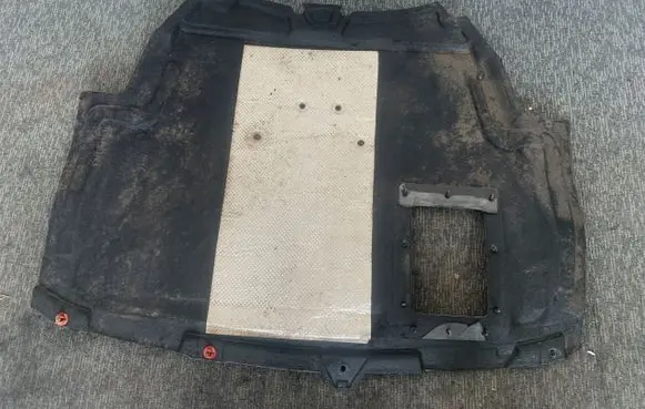 Ford Transit Courier Engine splash shield/under tray