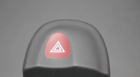 Renault Scenic I Hazard light switch 435536 25177