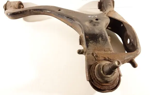 Land Rover Discovery 3 - LR3 Front lower control arm/wishbone 8H225B451BB AF09L