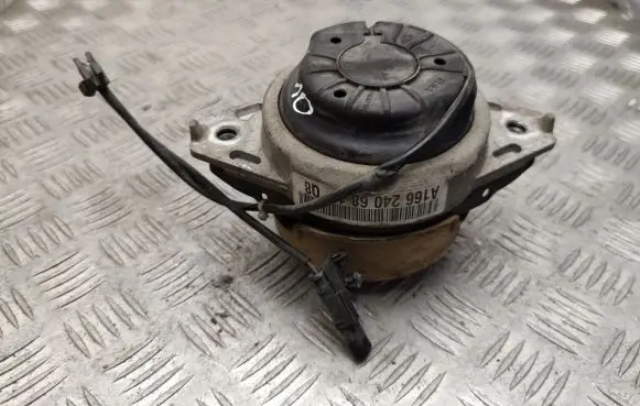 Mercedes-Benz GLE (W166 - C292) Engine mount bracket A1662406817
