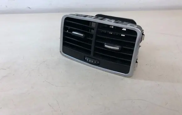 Audi A6 S6 C6 4F Rear air vent grill 4F0819203C