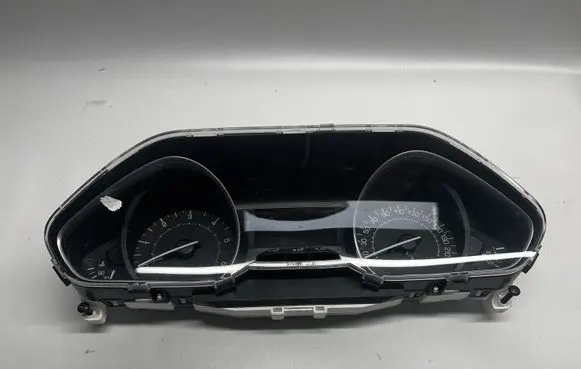 Peugeot 208 Speedometer (instrument cluster) E137HWJ2