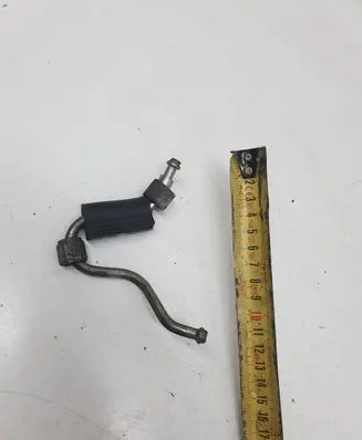 Opel Insignia A Fuel injector supply line/pipe 