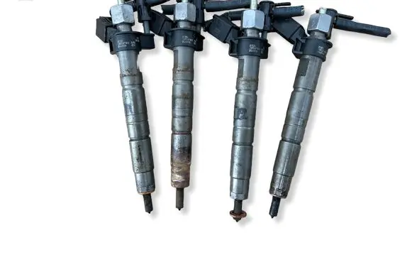 Mercedes-Benz E W212 Fuel injectors set 0445116 01131 110420