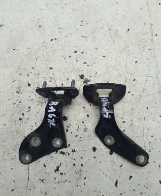 Mercedes-Benz ML W164 Tailgate/trunk/boot hinge A1647400137