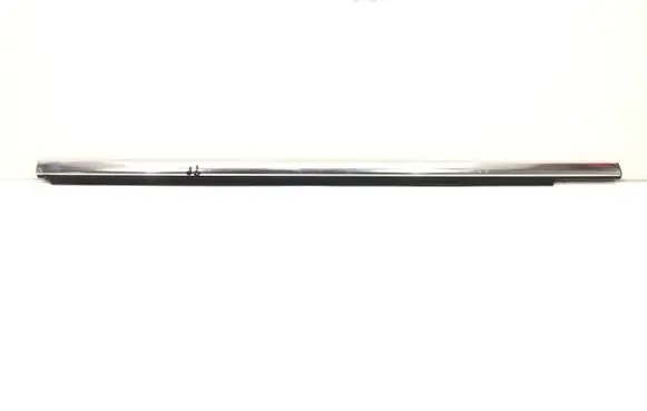 Mercedes-Benz GLK (X204) Front door glass trim molding 