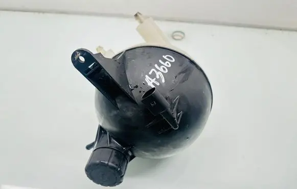 Mercedes-Benz B W245 Coolant expansion tank/reservoir A1695000149
