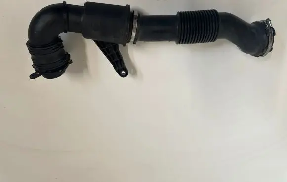 Jaguar XE Intercooler hose/pipe GX739C623DB 4013354A7B 0613678