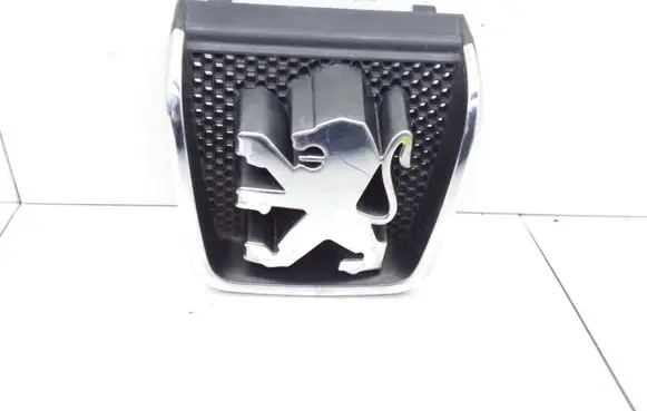 Peugeot 406 Manufacturer badge logo/emblem 9623832877