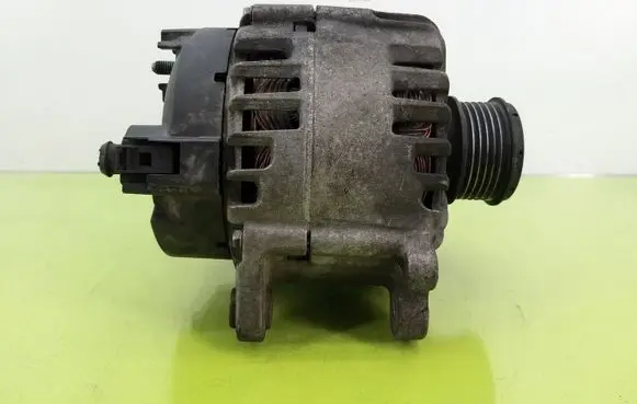 Seat Toledo II (1M) Generator/alternator 03L903023L