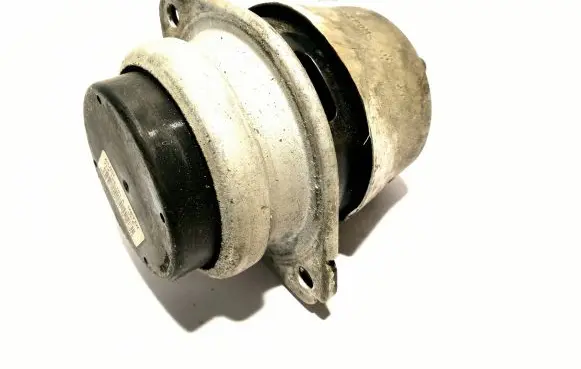 Audi Q7 4L Engine mount bracket 7L8199131A