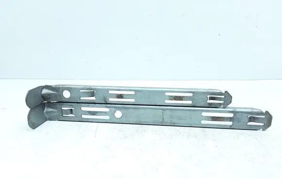 Volvo XC90 Headlight/headlamp mounting bracket 8637182 8637181