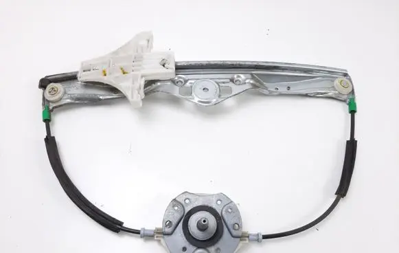 Rear door manual window regulator