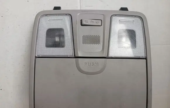 Hyundai i20 (GB IB) Front seat light 92810C7000TTX