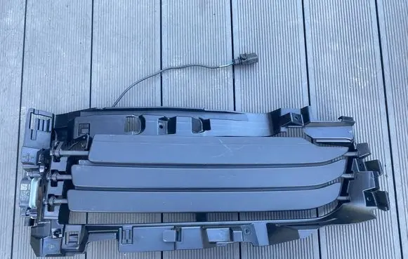 Porsche 992 Intercooler air guide/duct channel 992807230A