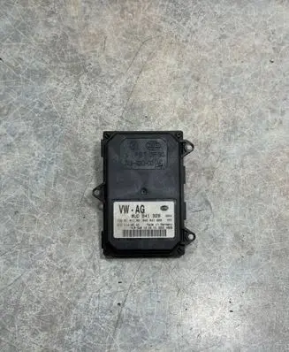 Audi Q3 8U Headlight ballast module Xenon 8U0941329 7086160199