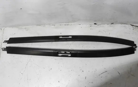 Honda FR-V Roof transverse bars on the 