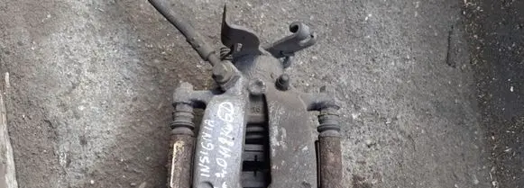 Opel Insignia A Rear brake caliper