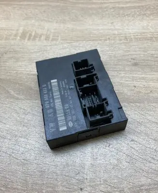 Audi A3 S3 8P Comfort/convenience module 8P0959433B