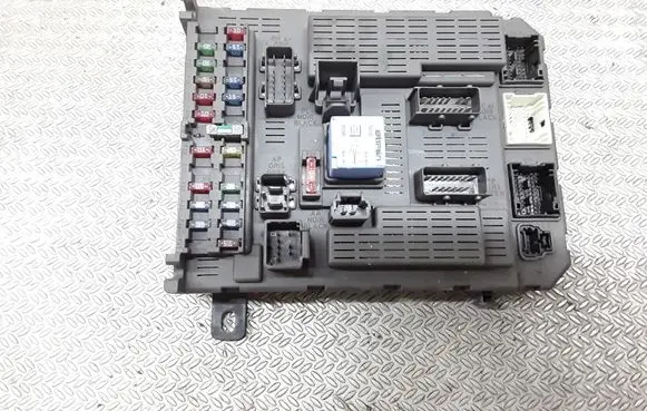 Citroen C5 Fuse module