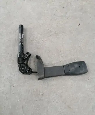 Volvo S60 Front seatbelt buckle R8630467