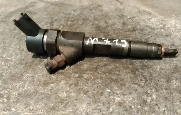 Renault Laguna II Fuel injector 8200100272 0445110110B 3310562248719