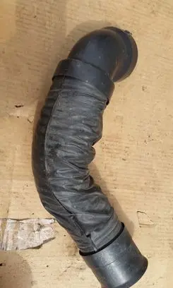 KIA Ceed Air intake hose/pipe 282121H000