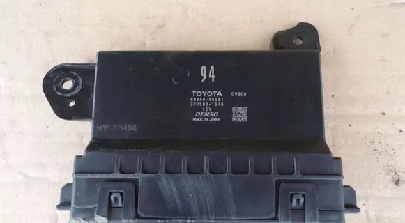 Lexus RX 450H Other control units/modules 8865048D01