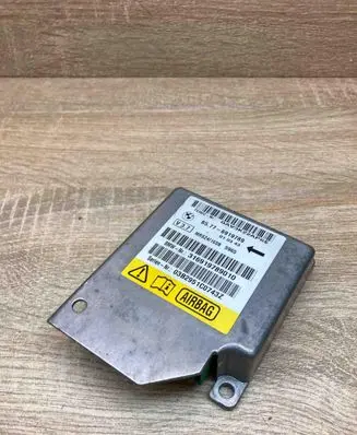 BMW 5 E39 Airbag control unit/module 6919789 V37