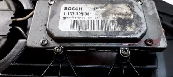 Volvo S60 Coolant fan relay 1137328081 FCM337056010116