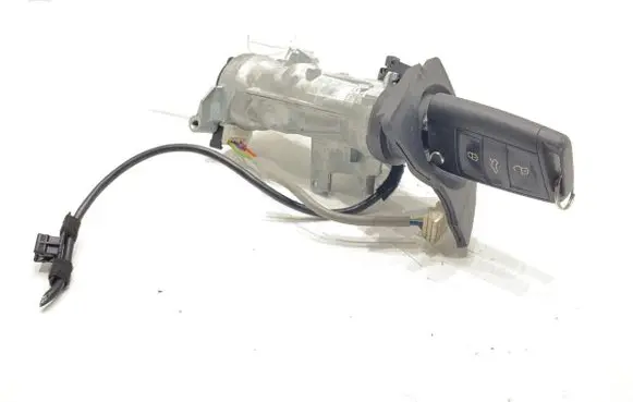 Volkswagen Golf VII Ignition lock 1K0905851