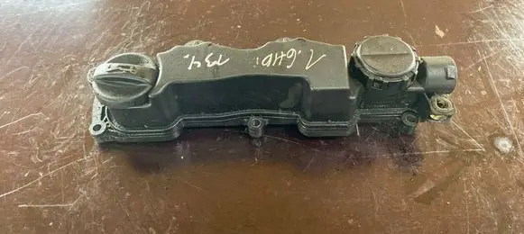 Citroen C4 I Rocker cam cover 9660281080
