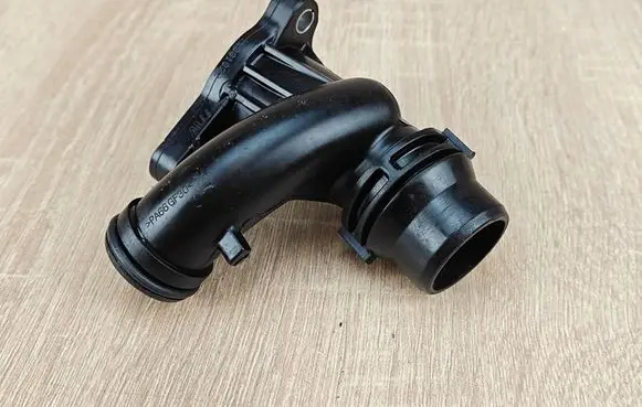 BMW 4 G22 G23 G24 G26 Engine coolant pipe/hose PA66GF30 12881822