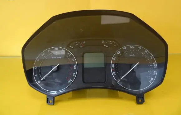 Skoda Octavia Mk2 (1Z) Speedometer (instrument cluster) 1Z0920800E