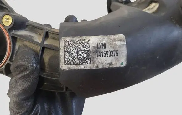Opel Astra J Intake manifold 55578375 5559774 141690375