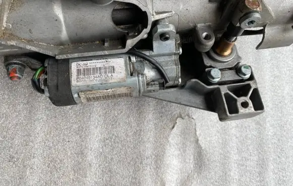 Mercedes-Benz E W211 Steering wheel axle set A2114620120 2114620120