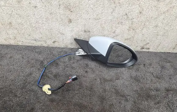 Volkswagen Golf VII Front door electric wing mirror