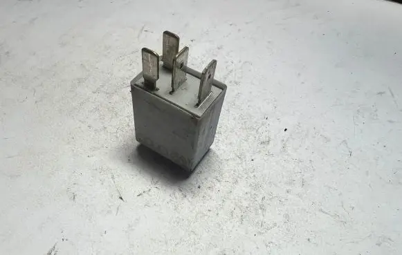 Volkswagen Golf V Other relay 1K0951253 73374A16011