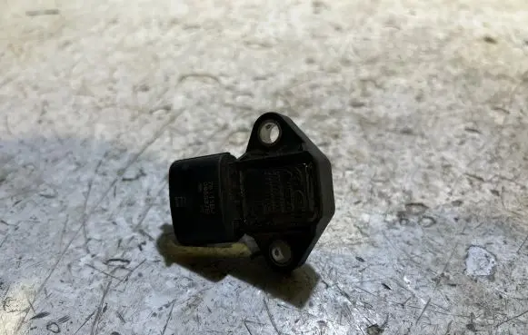 Hyundai ix35 Turbo air boost pressure sensor 3930084400 9490930502 355718